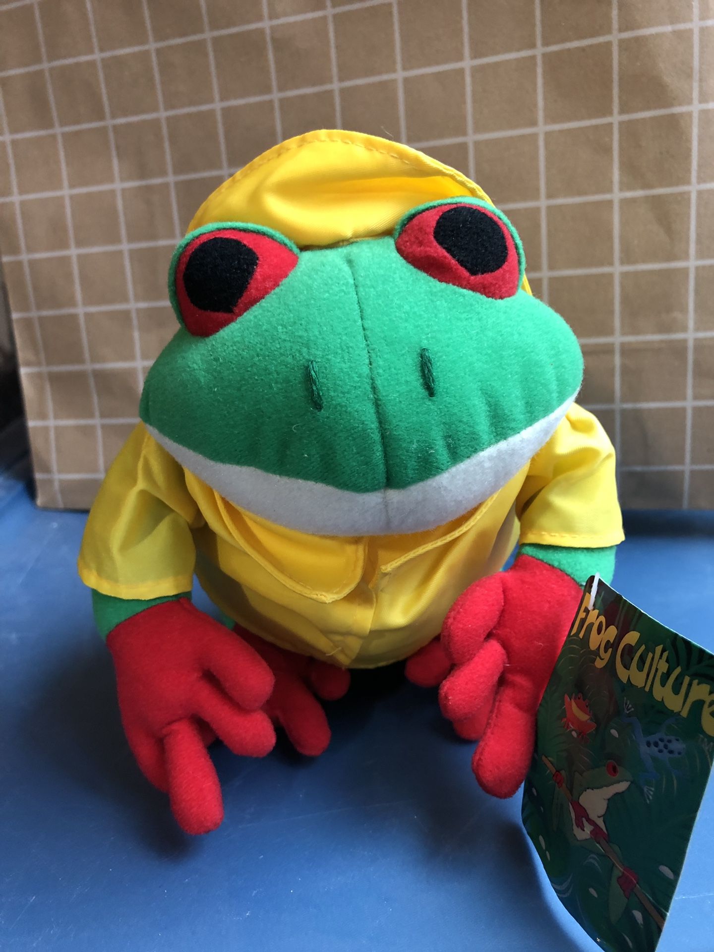 New Green Tree Frog Stuffed Animal in Drench Coat
