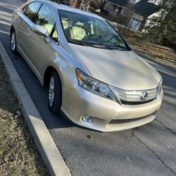 2011 Lexus HS250h Hybrid Great On Gas