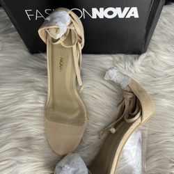 New Fashion Nova Heels Size 7 size 7 1/2 And Size 8♥️