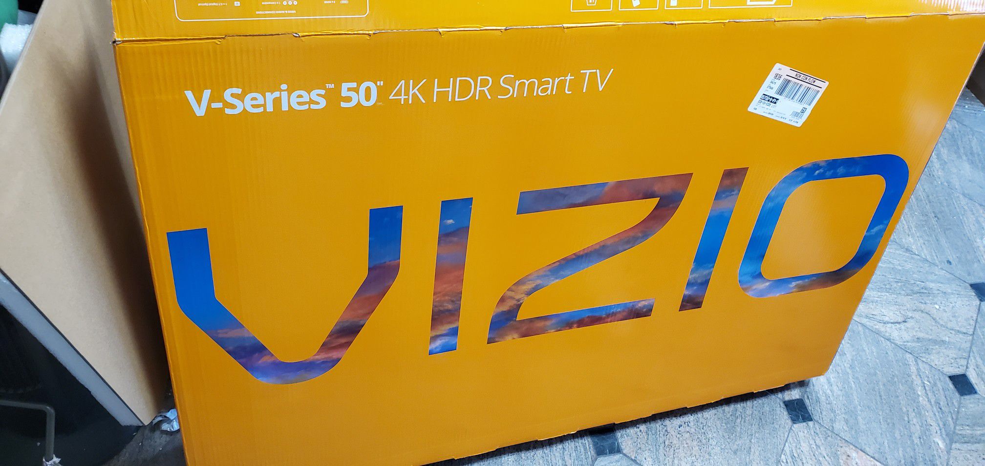 NEW!! 50' VIZIO 4K UHD/ HDR SMART TV☆☆ V SERIES/2019 MODEL!!