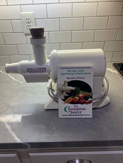 Champion Juicer with Manual