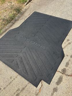 Tacoma truck bed mat 5ft