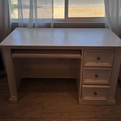 White Office desk with three drawers perfect for young adult