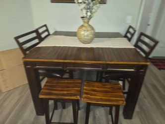 Dinning table set of 6 Chair
