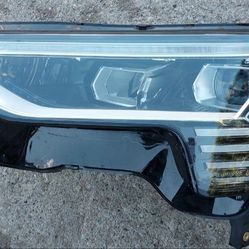 2019 2020 2021 2022 2023 AUDI E-TRON LEFT DRIVER HEADLIGHT LED