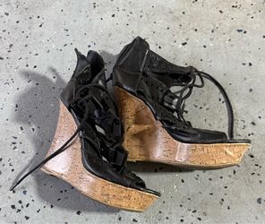 Women’s Heel Size 9