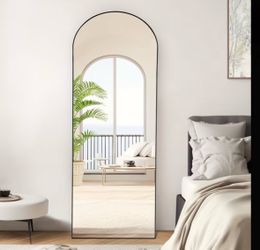 Arched Floor mirror
