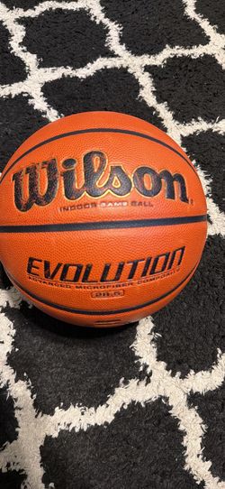 Size 6 28.5 kids indoor basketball