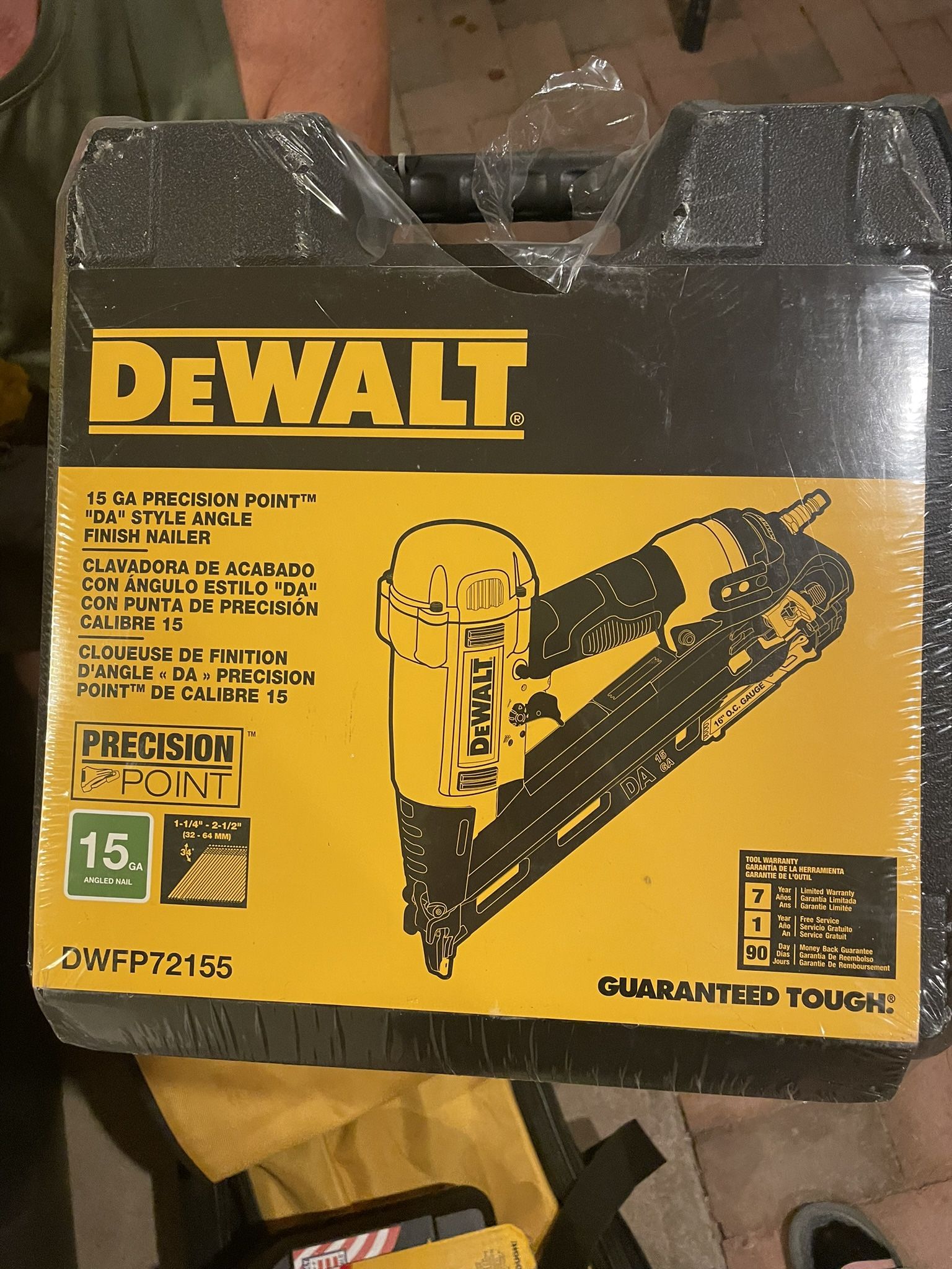 Dewalt 15ga Precision Point "Da" Style Angle Finish Nailer
