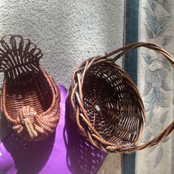 Vintage wicker gathering basket And Bird