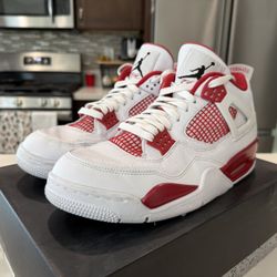 Air Jordan 4 Retro