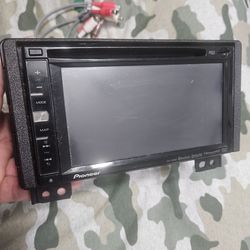 Pioneer Touch screen Cd/Dvd Bluetooth RECEIVER! 90$$$