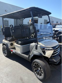 2027 Voyager Commander 4-Forward 72-Volt Lithium Street Legal LSV Golf Cart