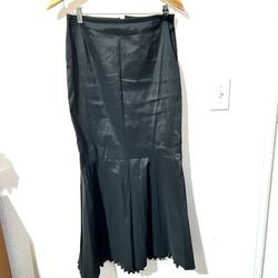J.R. Nites by Carol Lin  Skirt Size 12 Black color 
