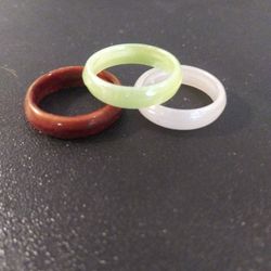 3ct Glass Green Brown White Stackable Rings Size 7.5

100% of all proceeds go to the Pure Water Ministries Navajo Reservation AZ

1