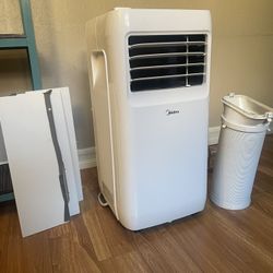 Midea Portable AC – Great Condition – All Accessories Included