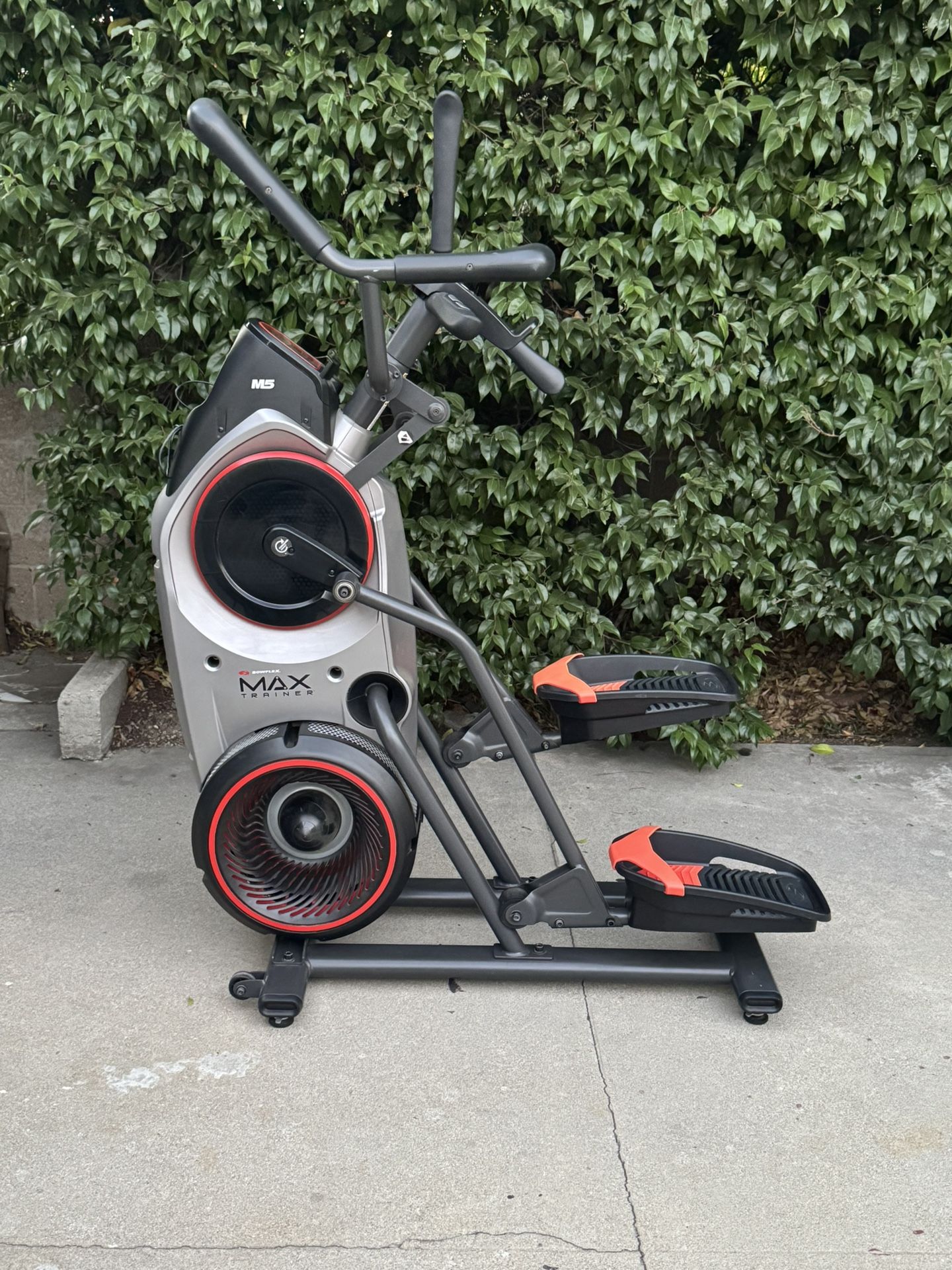 Bowflex Max Trainer M5