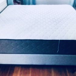 Mattress+Box King Size  Mattress 11”thick  Brand New We Finance We Deliver