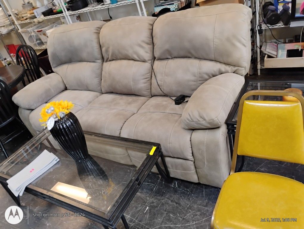 Nice Sued Electric Double Recliner Couch
