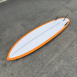 6’8 Midlength Surfboard 40 Liters