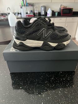 New balance 9060 size 13c