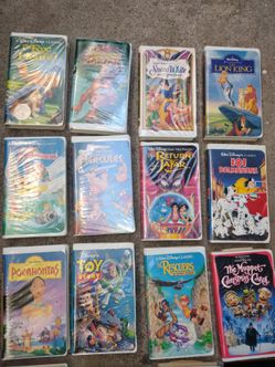 35 DISNEY VHS TAPES