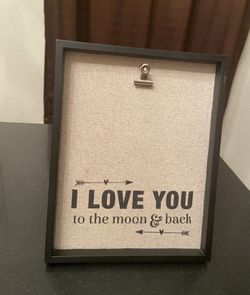 LOVE YOU TO THE MOON & BACK CLIP A PIC