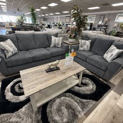 2 Pc Sofa And Loveseat 
