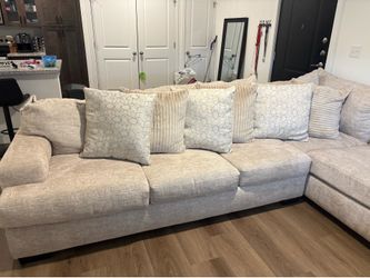 Don’t know the size but it a pretty good size couch