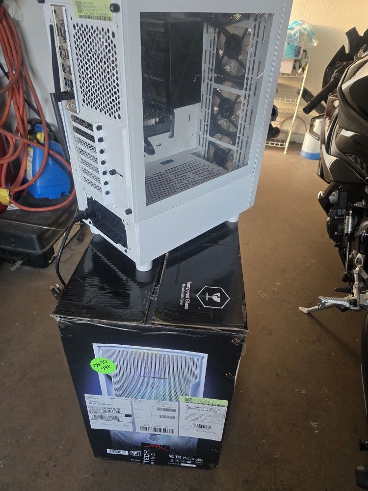 SKY TECH ARCANGEL GAMING PC