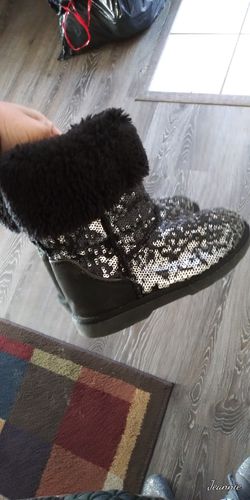Girls boots size11