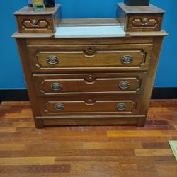 Antique Maple Marble-Top Chest (Circa1880)