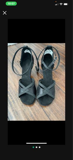 Dancing shoes size 6.5