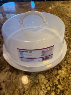 Travel Cake Container and Lid **BRAND NEW**
