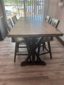 Farmhouse, dining room table and four chairs