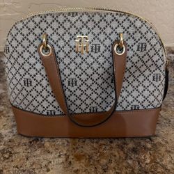 Tommy Hilfiger handbag 👜