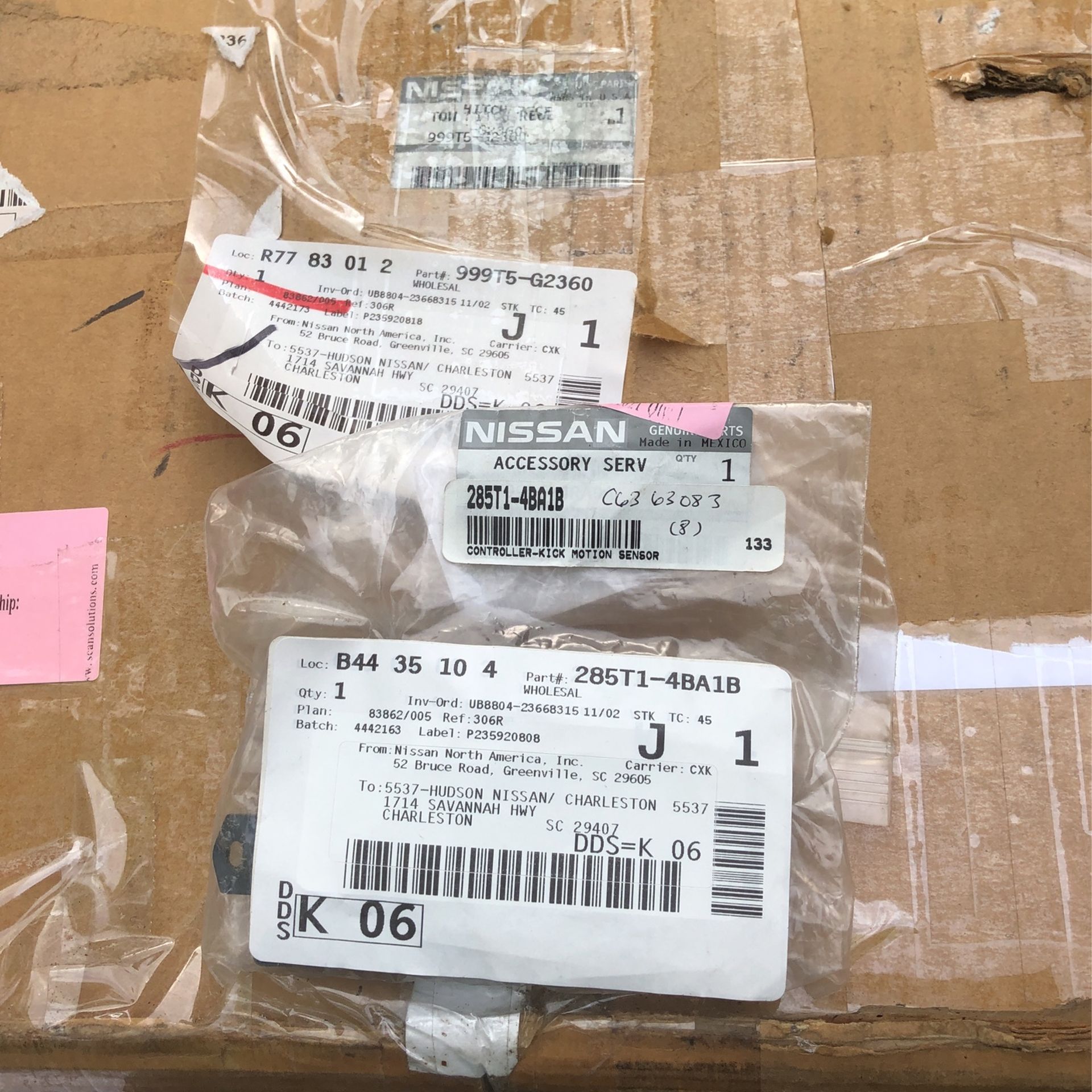 New Towing Hitch For A 2020 Nisson Rogue - Gave $550.00 - Will Sell For $250.00.