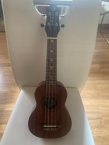 Luna Soprano Ukelele With Case 