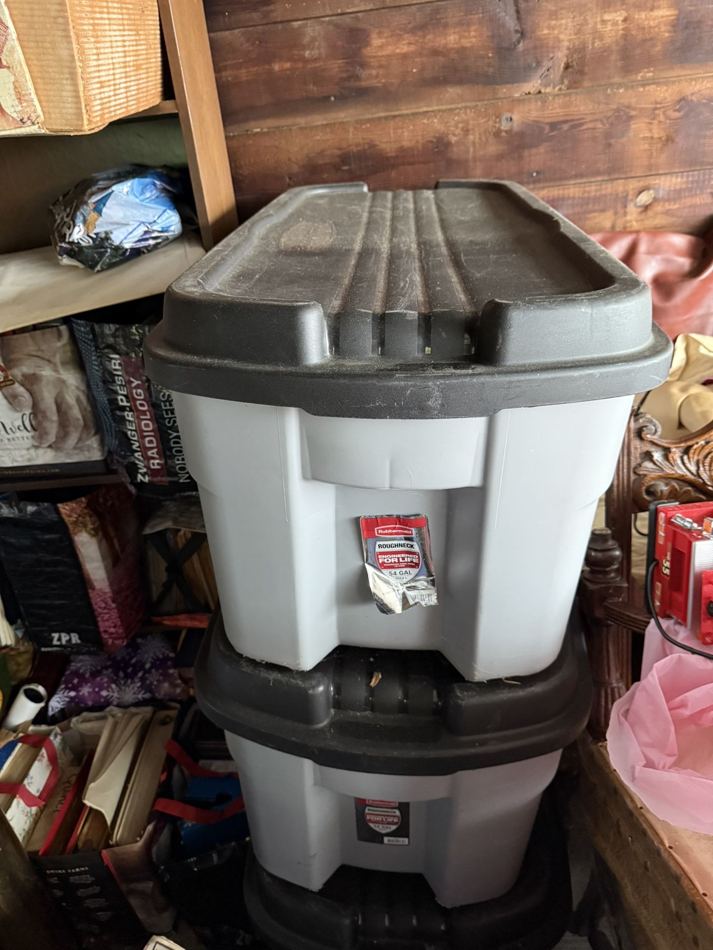 Rubbermaid 54 Gallon Storage Bins