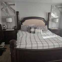 Bedroom Set For Sale 