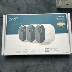 ARLO Arlo VMC2330-100NAR Essential Spotlight Wireless 3 Camera Kit – 1080p, White(Renewed