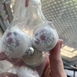 Knobs Floral