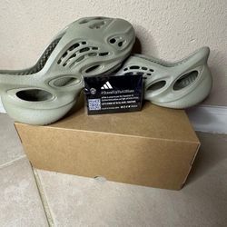 Yeezy Foam Runner Stone Salt (Brand New) Size 9