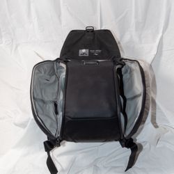 Peak Design Everyday Backpack 20L Gen 2 – Used, Original Owner