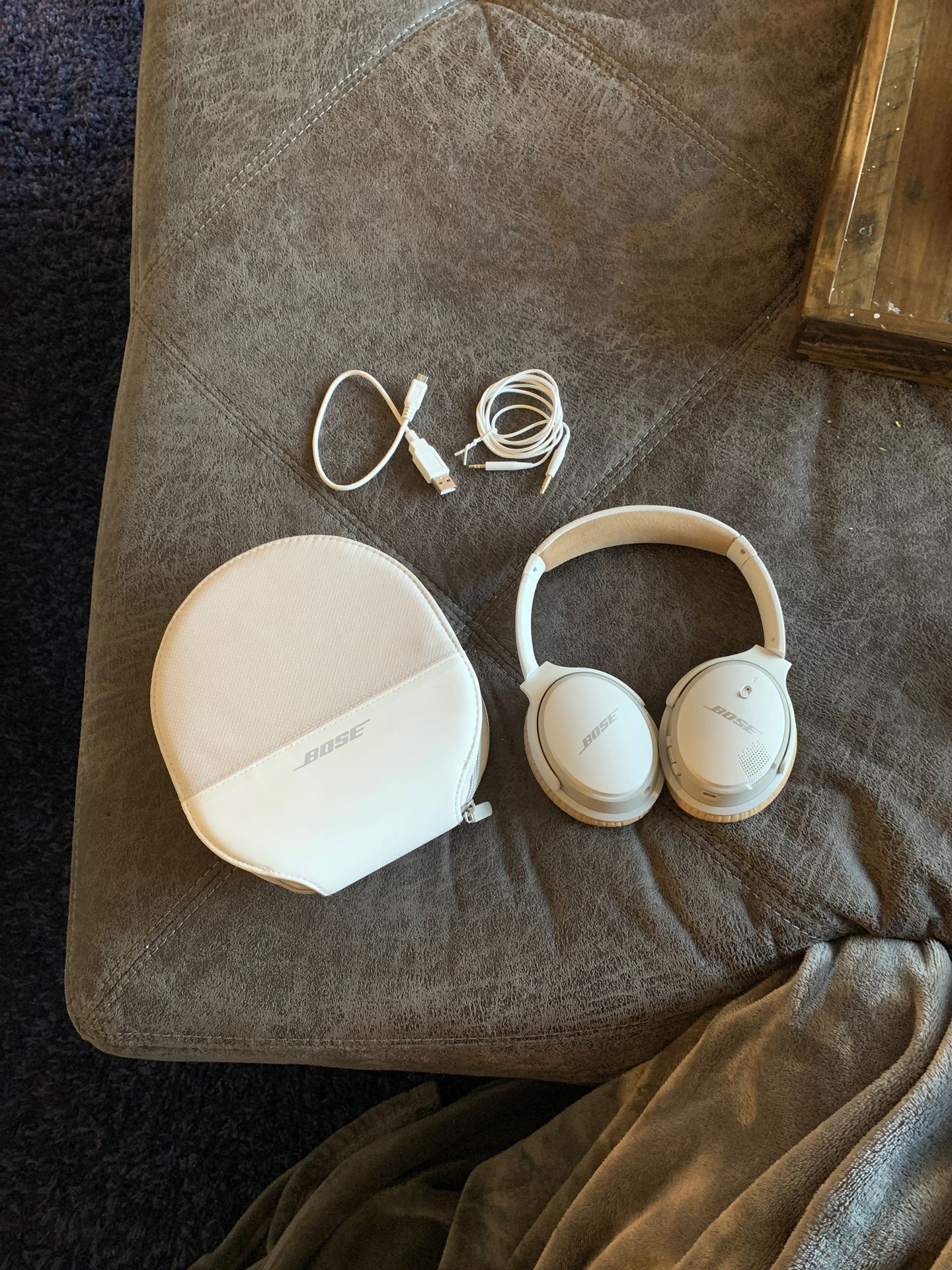 Bose Soundlink Wireless Headphones