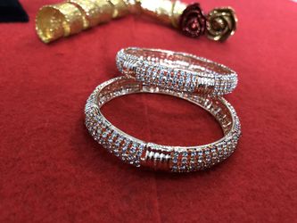 Beautiful Indian Traditional Gold plated with Diamond look stones 2 Bangle set Size 2.6