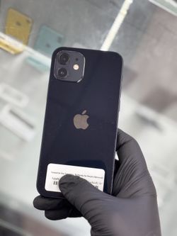 iPhone 12 64GB Factory Unlocked 
