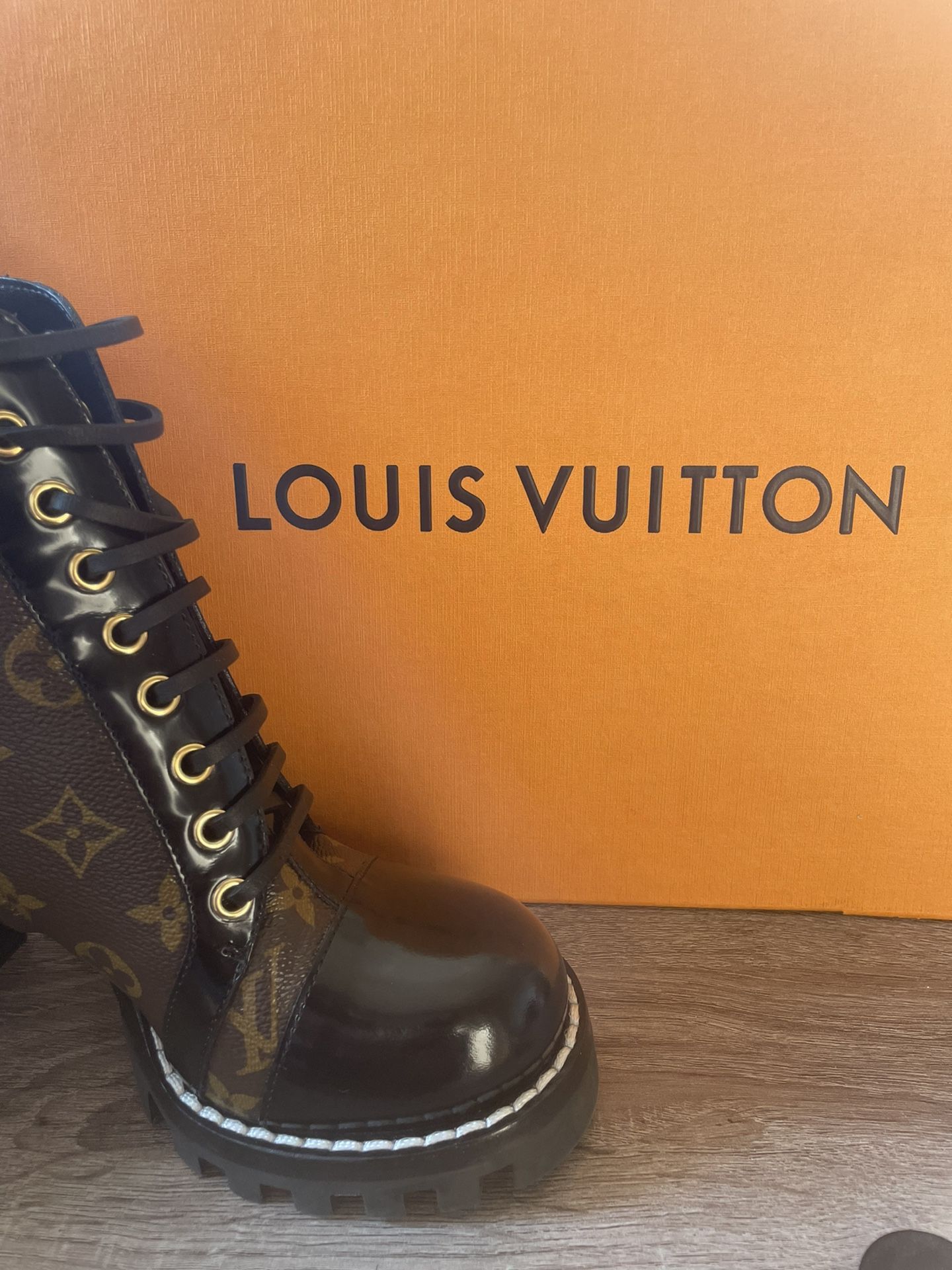 LOUIS VUITTON Suede Calfskin Monogram Star Trail Ankle Boot for Sale in The  Bronx, NY - OfferUp