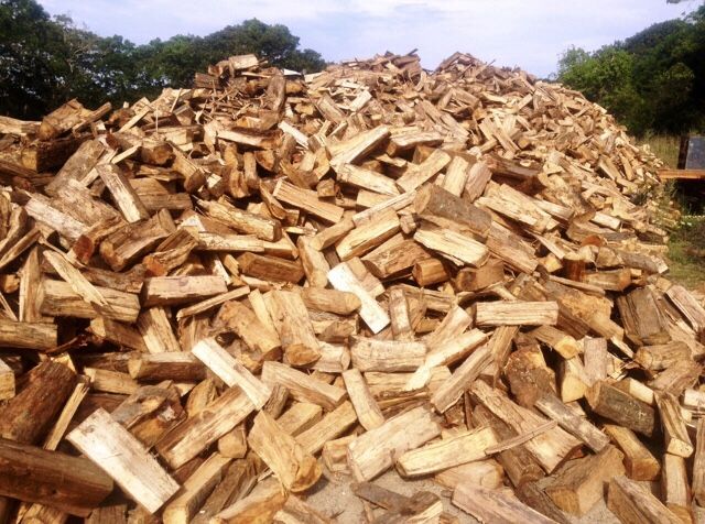 Seasoned firewood 🔥PICKUP & DELIVERY