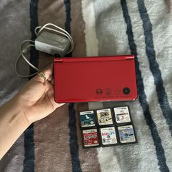 Nintendo DSi XL Unlimited Versión Of Mario $150